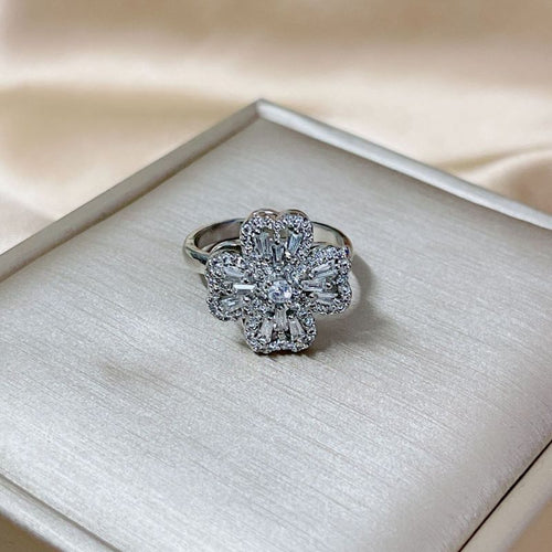 Anksiyete Önleyici Dört Yapraklı Yonca Premium Yüzük (Ayarlanabilir Boyut)