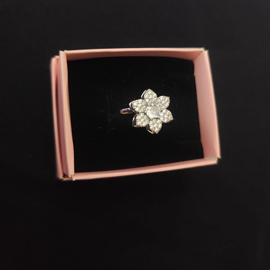 Anksiyete Önleyici 6 Yapraklı Yonca Yüzük (Ayarlanabilir Boyut)