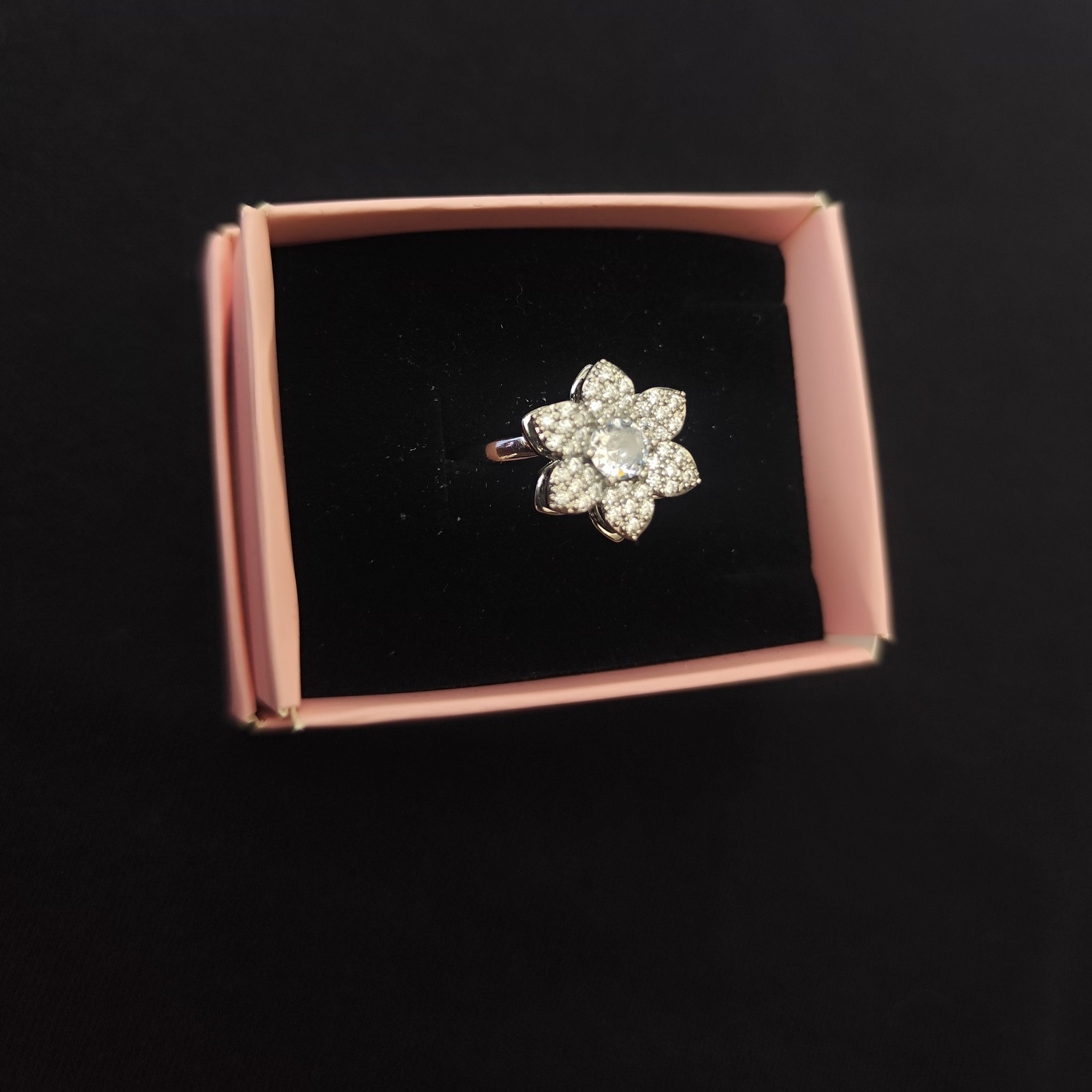 Anksiyete Önleyici 6 Yapraklı Yonca Yüzük (Ayarlanabilir Boyut)