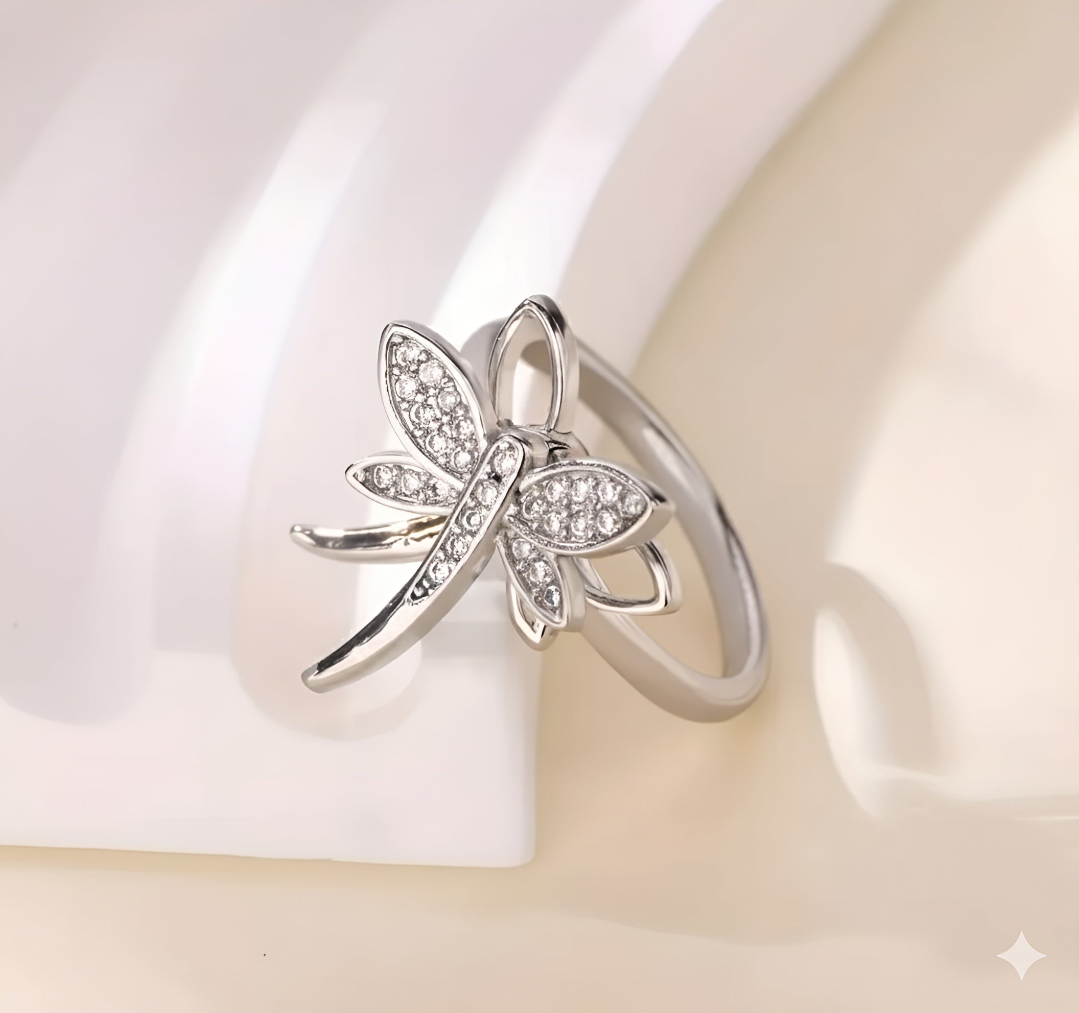 Anksiyete Önleyici Helikopter Böceği Yüzük (Ayarlanabilir Boyut)